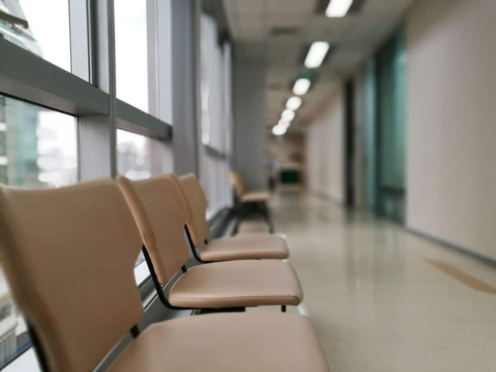 Suzetrigine & Botox for Chronic Migraines in Grand Prairie, TX 4 Welcoming pain management clinic waiting room serving Grand Prairie and Dallas-Fort Worth patients